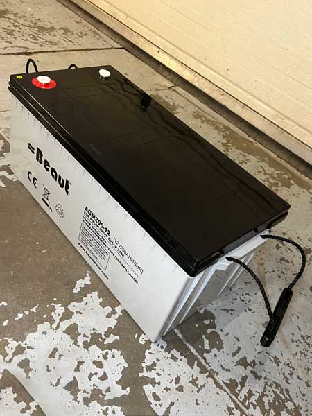 accu agm beaut 200ah schuin achter