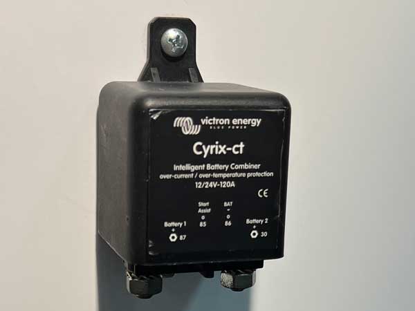 Accukoppelaar Victron Cyrix-CT 12/24V 120A