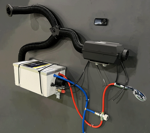 CAMPER mercedes 406 modder weiland Pundmann Therm hetelucht boiler voorbeeld installatie