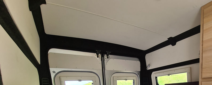 Camper wanden plafond bekleden