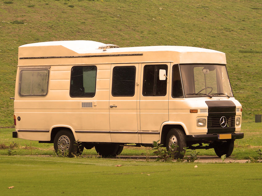 Specificaties van de Mercedes 406 T2 camper