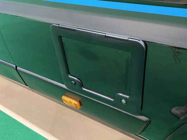 Serviceluik zijwand camper