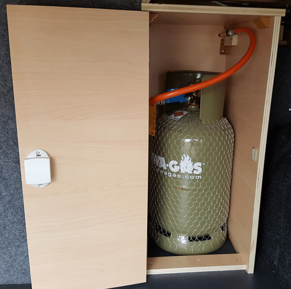 Groene gasfles opslag Groene gasfles opslag
