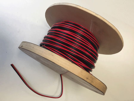 12 volt elektriciteitskabel op rol