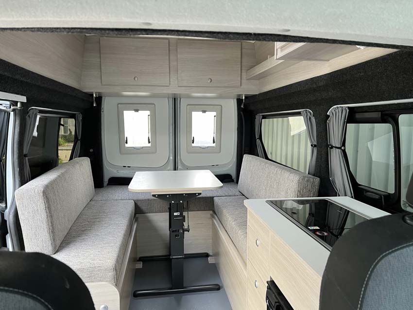 Opel camper interieur